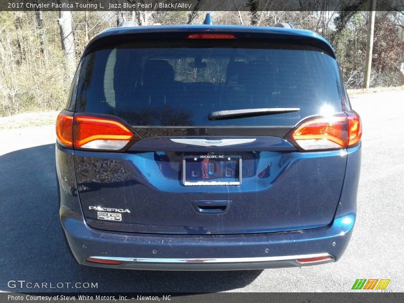 Jazz Blue Pearl / Black/Alloy 2017 Chrysler Pacifica Touring L