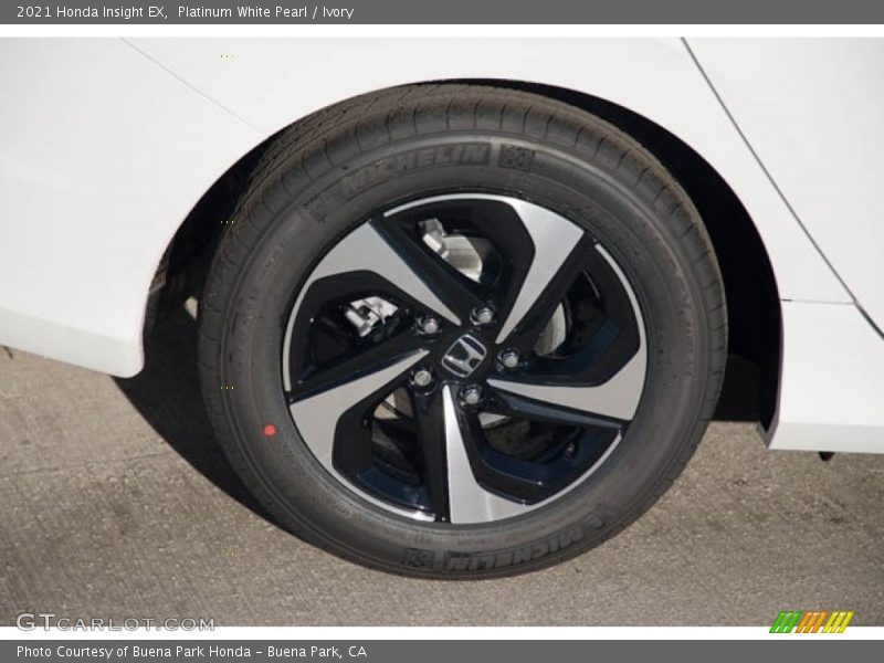 Platinum White Pearl / Ivory 2021 Honda Insight EX