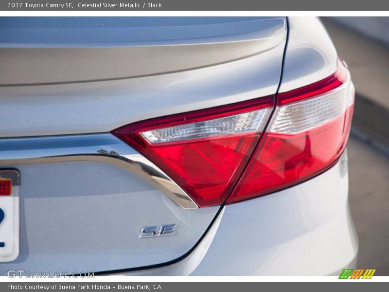 Celestial Silver Metallic / Black 2017 Toyota Camry SE