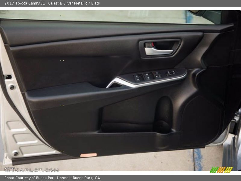 Celestial Silver Metallic / Black 2017 Toyota Camry SE