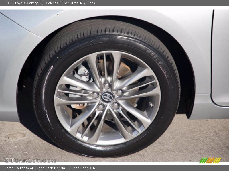 Celestial Silver Metallic / Black 2017 Toyota Camry SE