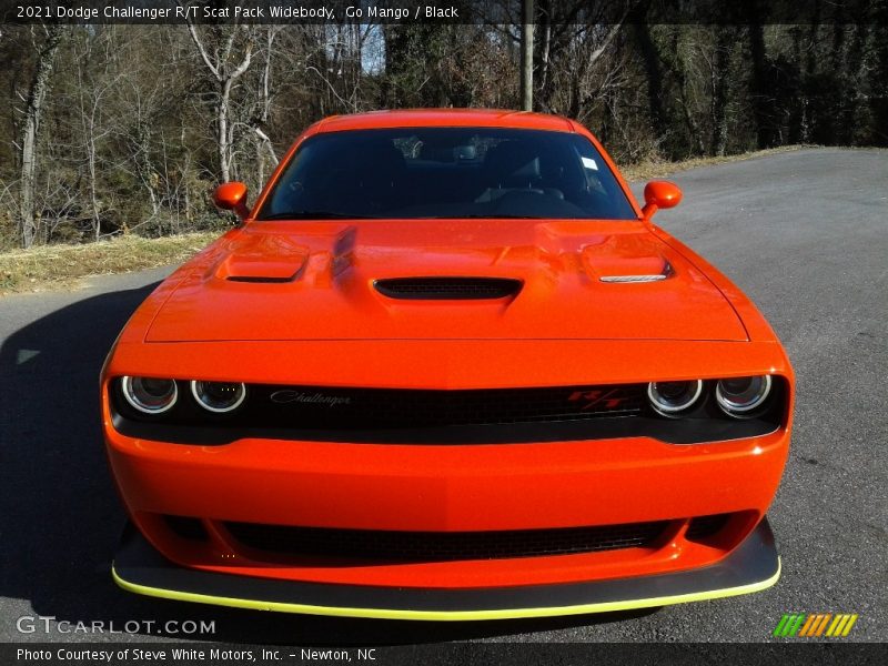 Go Mango / Black 2021 Dodge Challenger R/T Scat Pack Widebody