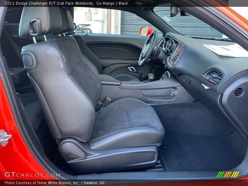 Front Seat of 2021 Challenger R/T Scat Pack Widebody