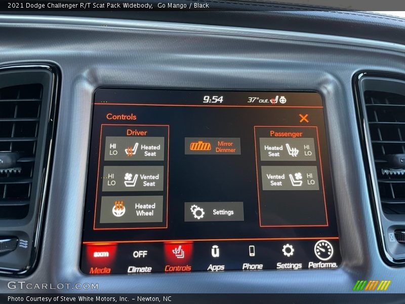 Controls of 2021 Challenger R/T Scat Pack Widebody