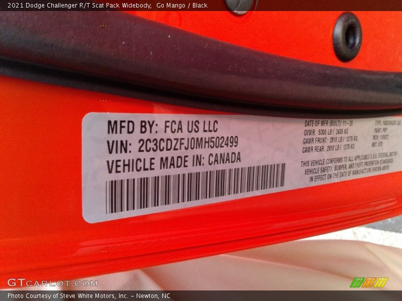 Go Mango / Black 2021 Dodge Challenger R/T Scat Pack Widebody