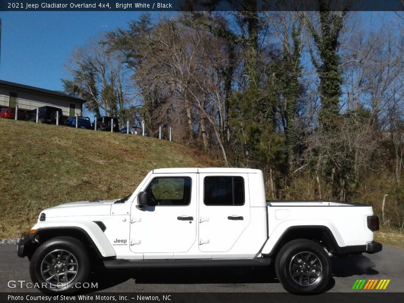 Bright White / Black 2021 Jeep Gladiator Overland 4x4