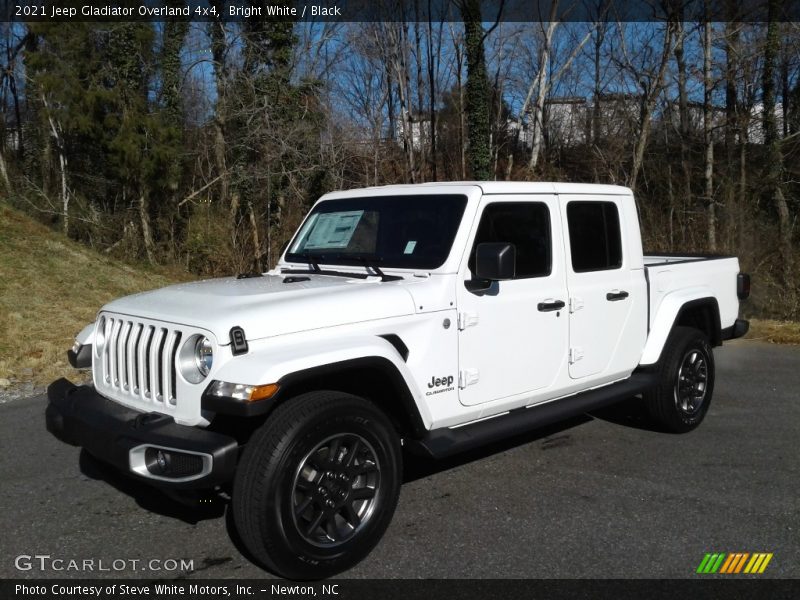 Bright White / Black 2021 Jeep Gladiator Overland 4x4