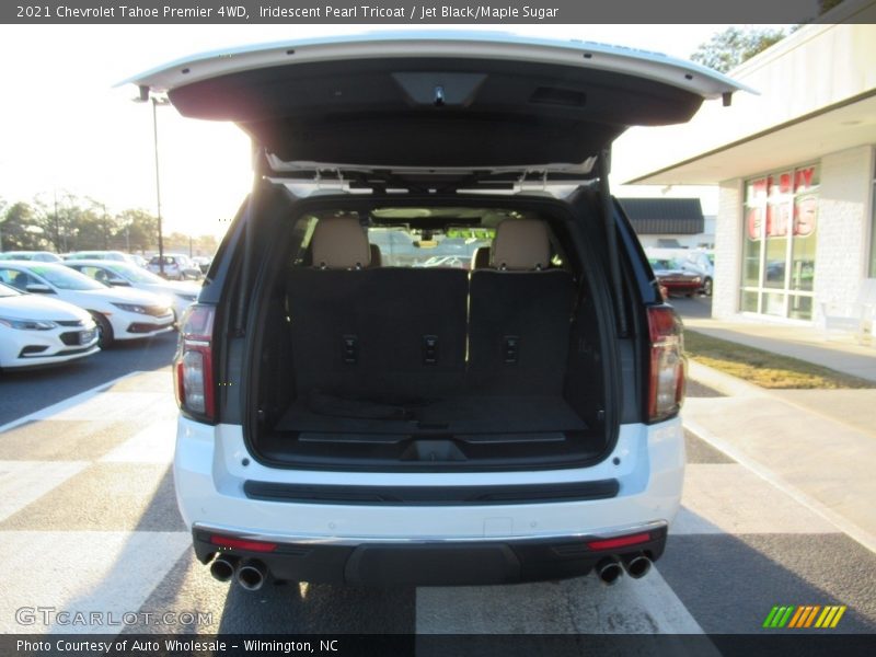 Iridescent Pearl Tricoat / Jet Black/Maple Sugar 2021 Chevrolet Tahoe Premier 4WD