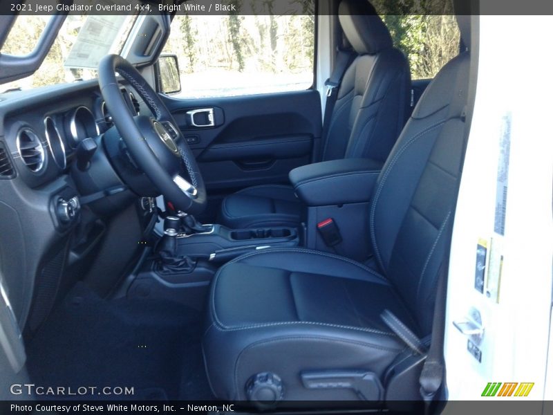Bright White / Black 2021 Jeep Gladiator Overland 4x4