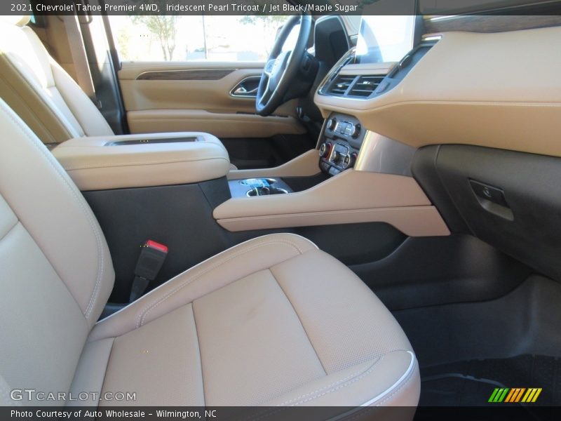 Iridescent Pearl Tricoat / Jet Black/Maple Sugar 2021 Chevrolet Tahoe Premier 4WD