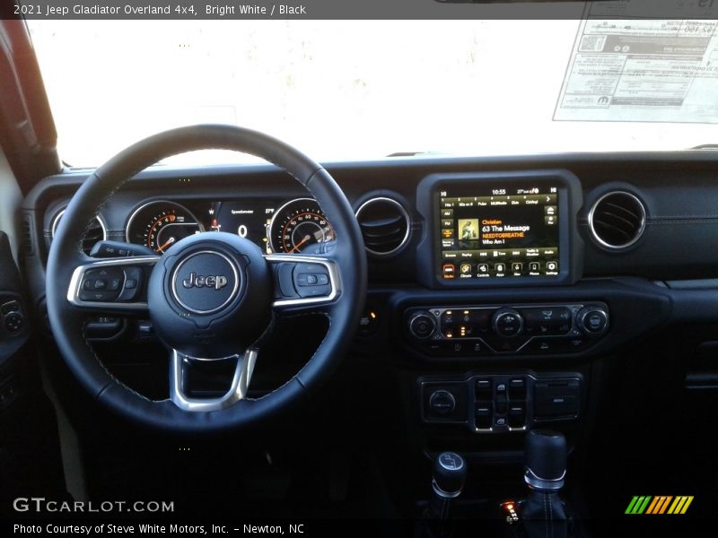 Bright White / Black 2021 Jeep Gladiator Overland 4x4