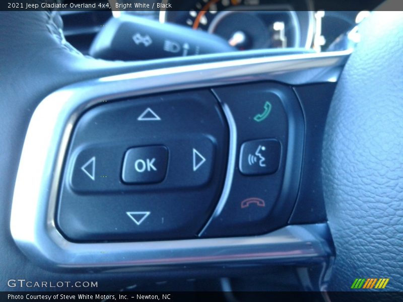 Bright White / Black 2021 Jeep Gladiator Overland 4x4