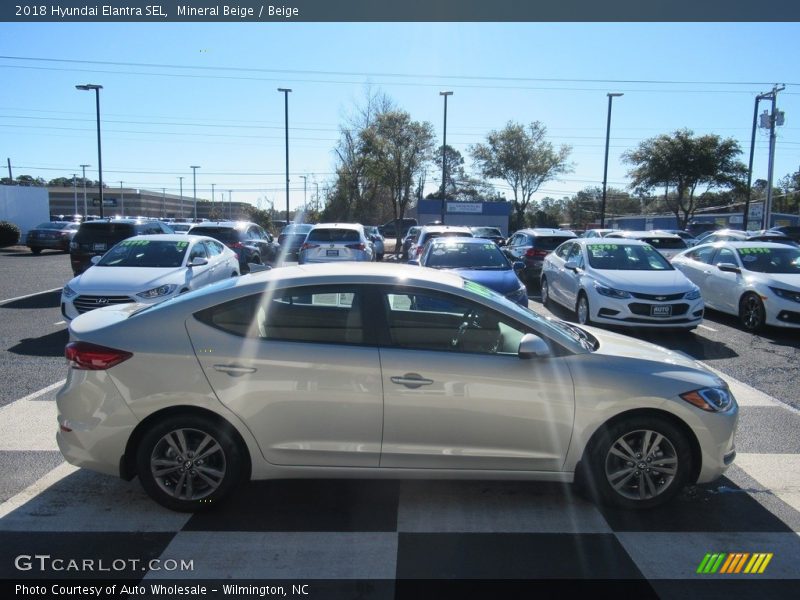 Mineral Beige / Beige 2018 Hyundai Elantra SEL
