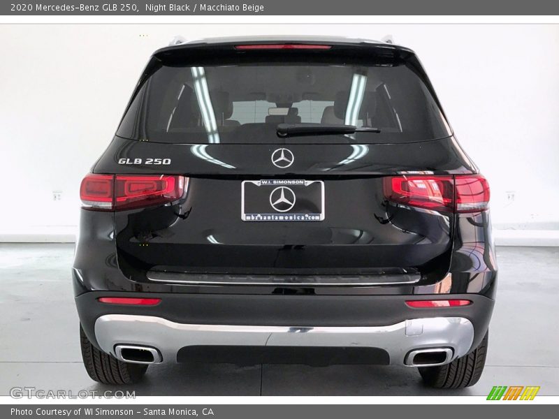 Night Black / Macchiato Beige 2020 Mercedes-Benz GLB 250