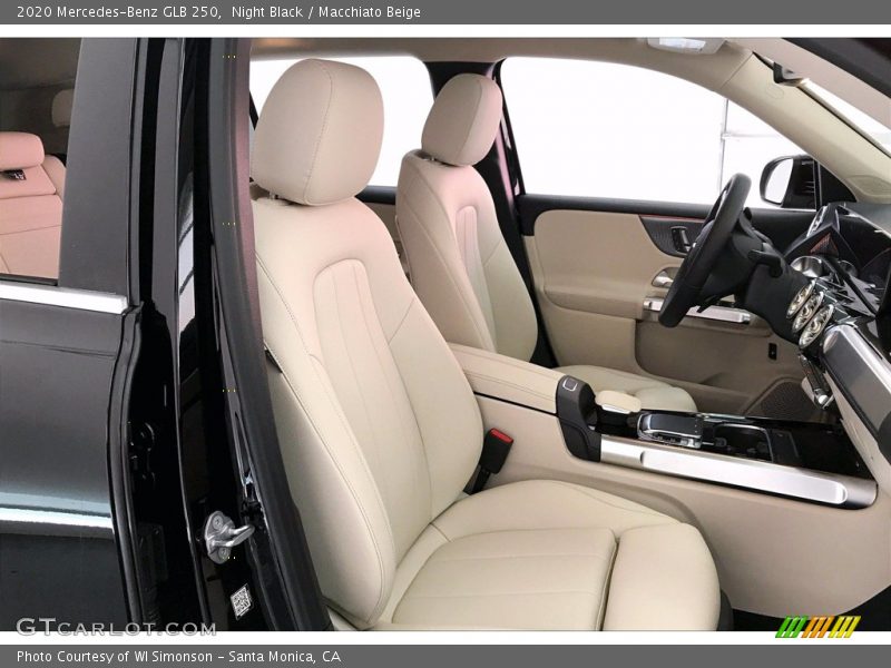 Night Black / Macchiato Beige 2020 Mercedes-Benz GLB 250
