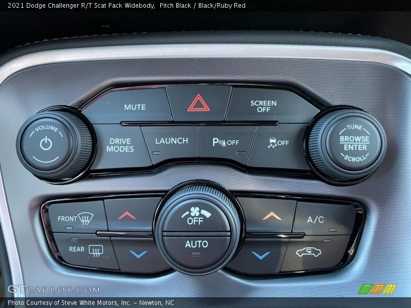 Controls of 2021 Challenger R/T Scat Pack Widebody