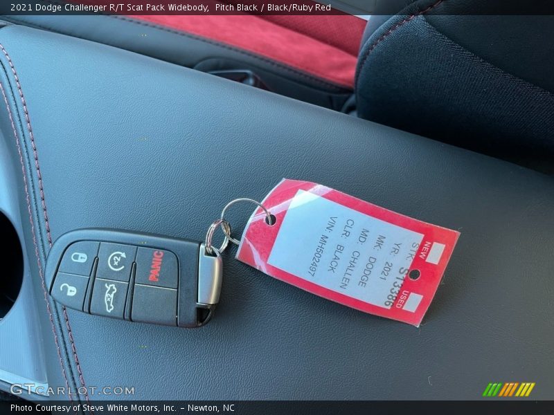 Pitch Black / Black/Ruby Red 2021 Dodge Challenger R/T Scat Pack Widebody