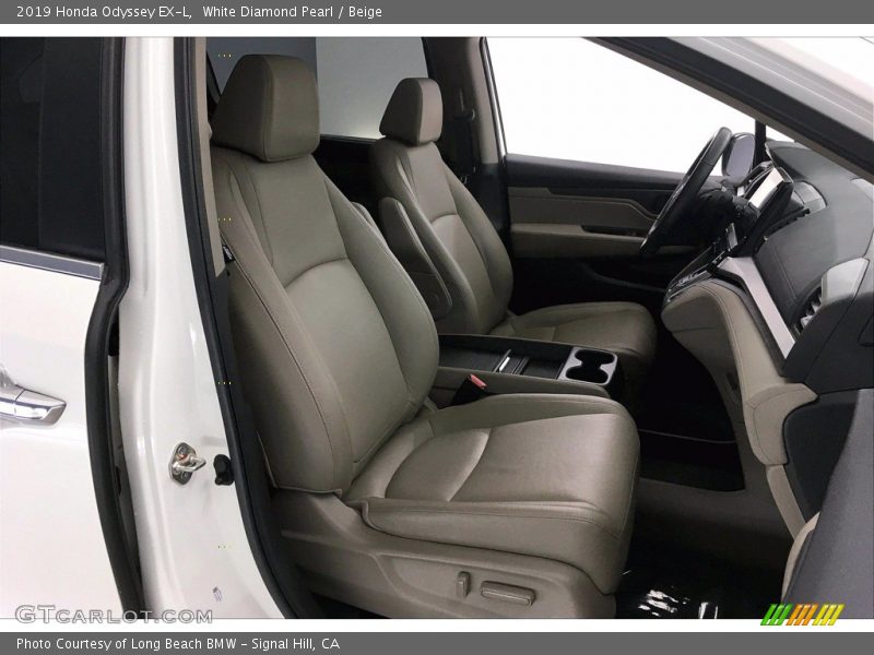White Diamond Pearl / Beige 2019 Honda Odyssey EX-L