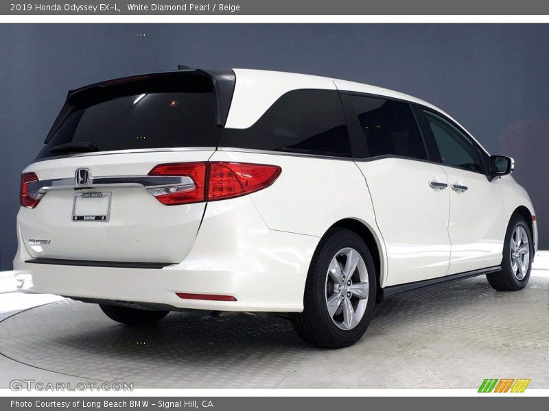 White Diamond Pearl / Beige 2019 Honda Odyssey EX-L