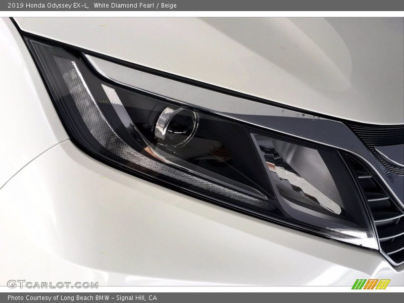 White Diamond Pearl / Beige 2019 Honda Odyssey EX-L