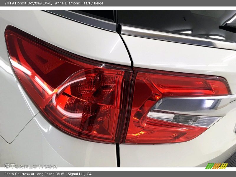 White Diamond Pearl / Beige 2019 Honda Odyssey EX-L