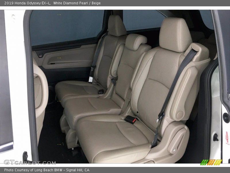 White Diamond Pearl / Beige 2019 Honda Odyssey EX-L
