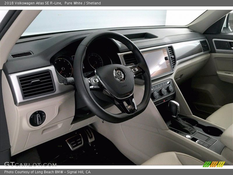 Pure White / Shetland 2018 Volkswagen Atlas SE R-Line