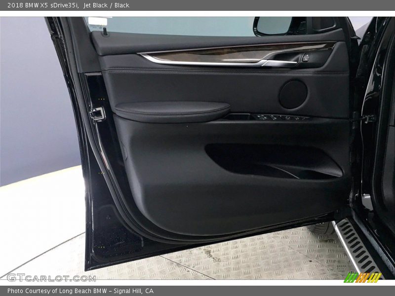Jet Black / Black 2018 BMW X5 sDrive35i