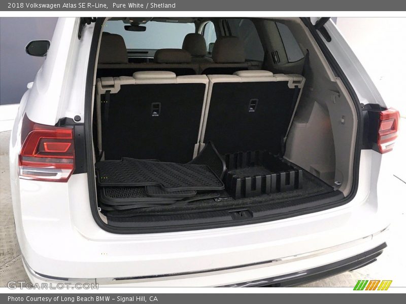 Pure White / Shetland 2018 Volkswagen Atlas SE R-Line