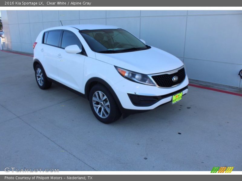 Clear White / Alpine Gray 2016 Kia Sportage LX