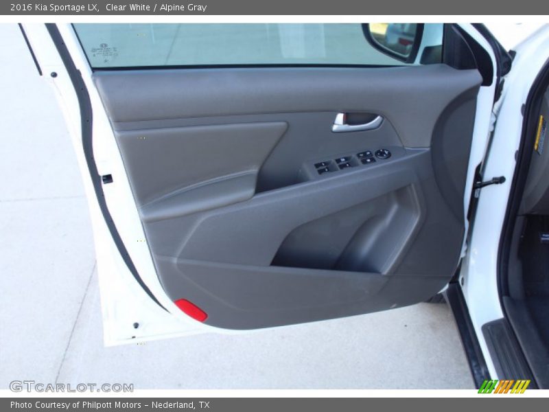 Clear White / Alpine Gray 2016 Kia Sportage LX