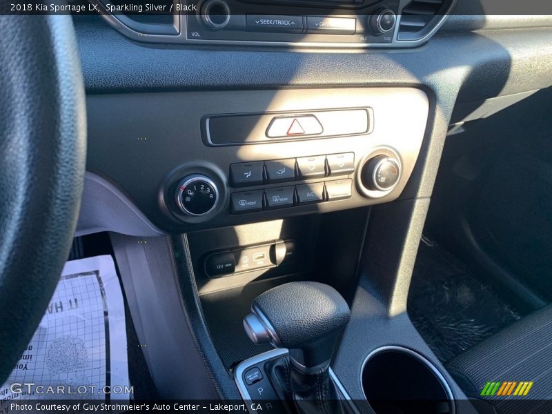 Sparkling Silver / Black 2018 Kia Sportage LX