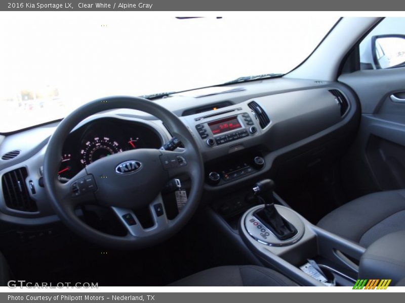 Clear White / Alpine Gray 2016 Kia Sportage LX