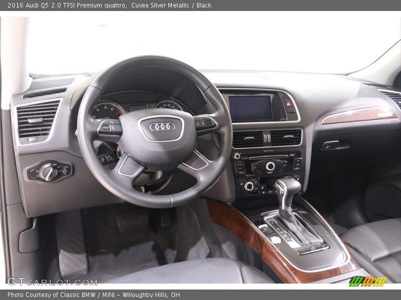 Cuvee Silver Metallic / Black 2016 Audi Q5 2.0 TFSI Premium quattro