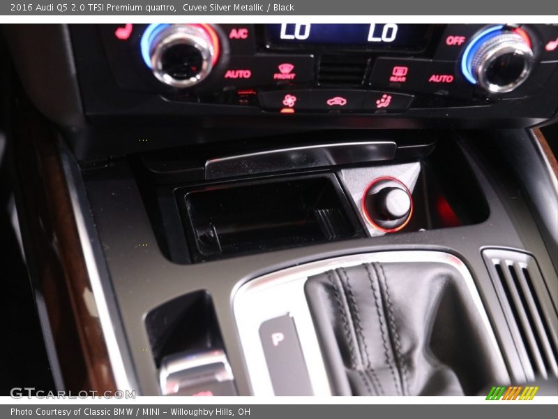 Cuvee Silver Metallic / Black 2016 Audi Q5 2.0 TFSI Premium quattro