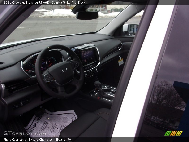 Summit White / Jet Black 2021 Chevrolet Traverse RS AWD