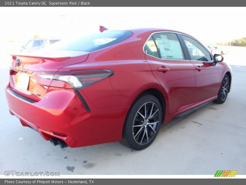 Supersonic Red / Black 2021 Toyota Camry SE