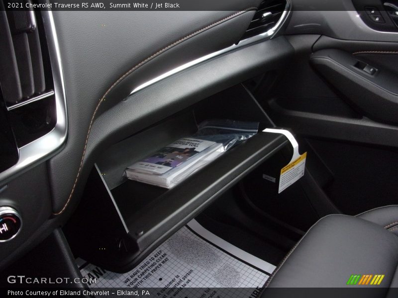 Summit White / Jet Black 2021 Chevrolet Traverse RS AWD