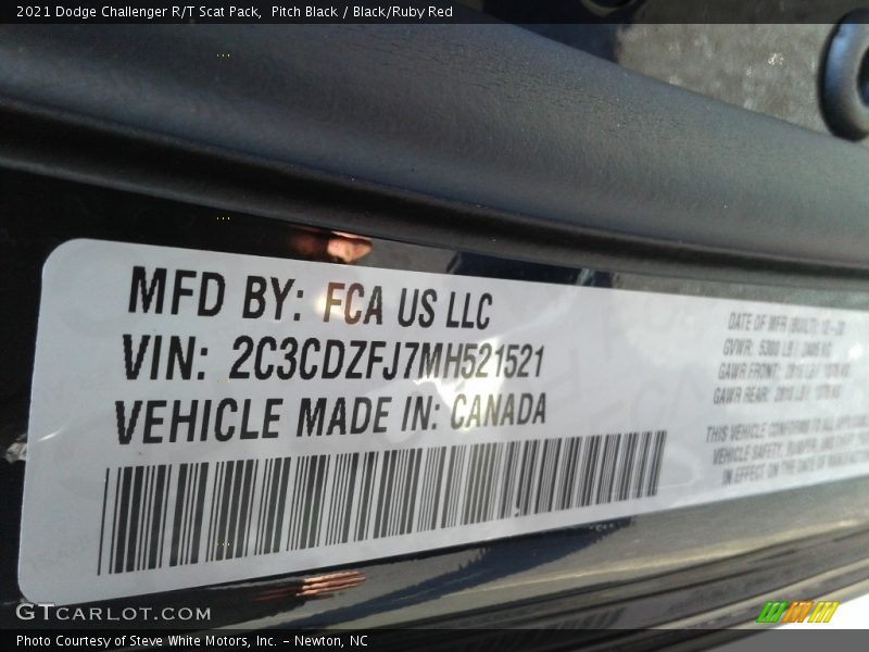 Pitch Black / Black/Ruby Red 2021 Dodge Challenger R/T Scat Pack