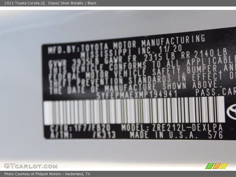 Classic Silver Metallic / Black 2021 Toyota Corolla LE