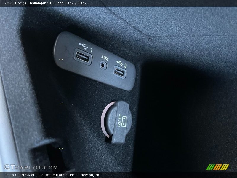 Pitch Black / Black 2021 Dodge Challenger GT