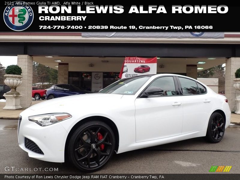 Alfa White / Black 2021 Alfa Romeo Giulia TI AWD