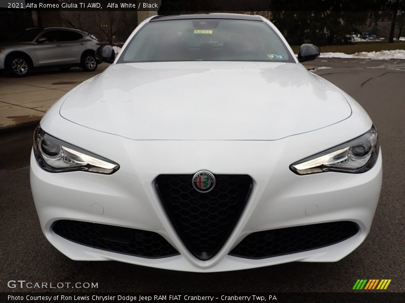 Alfa White / Black 2021 Alfa Romeo Giulia TI AWD