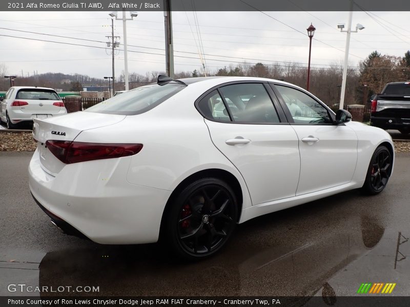 Alfa White / Black 2021 Alfa Romeo Giulia TI AWD