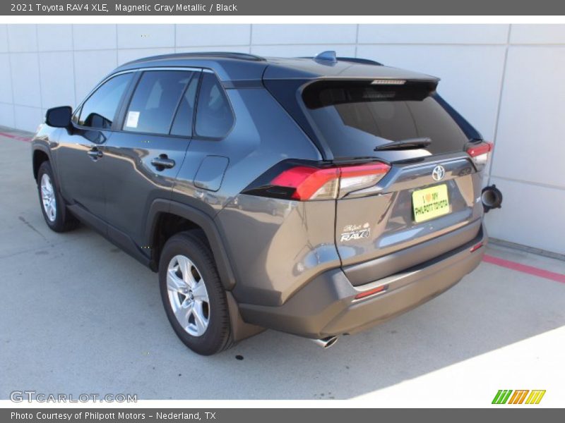 Magnetic Gray Metallic / Black 2021 Toyota RAV4 XLE