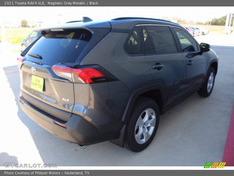 Magnetic Gray Metallic / Black 2021 Toyota RAV4 XLE