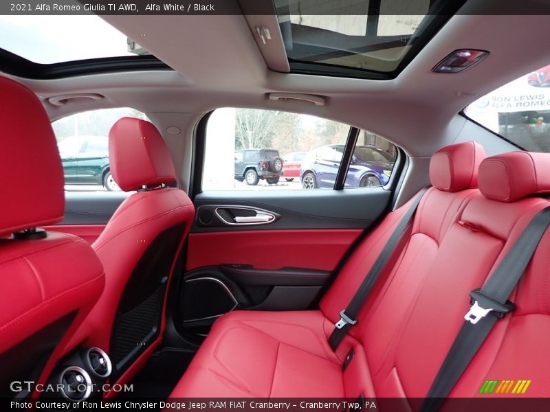 Alfa White / Black 2021 Alfa Romeo Giulia TI AWD