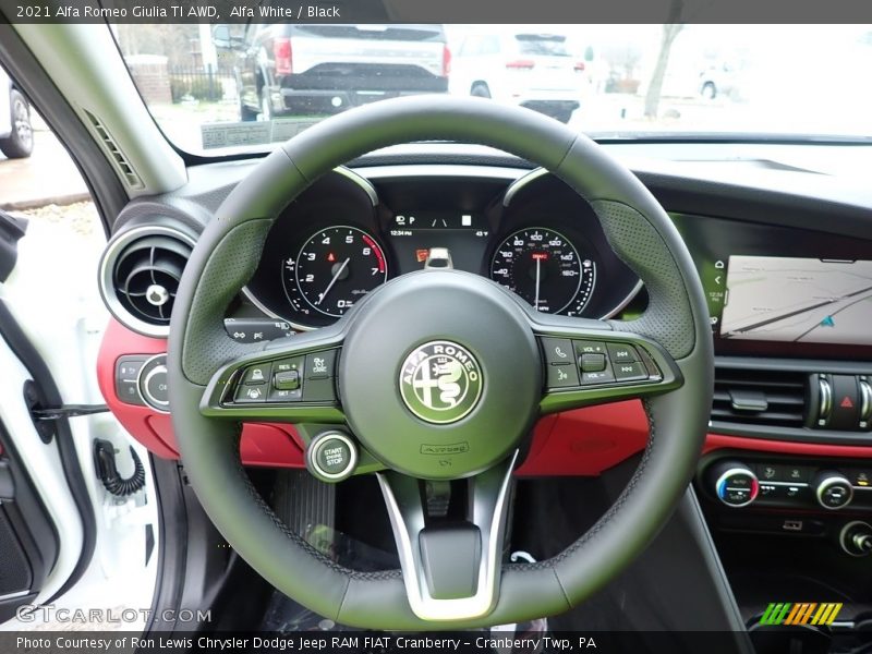 Alfa White / Black 2021 Alfa Romeo Giulia TI AWD