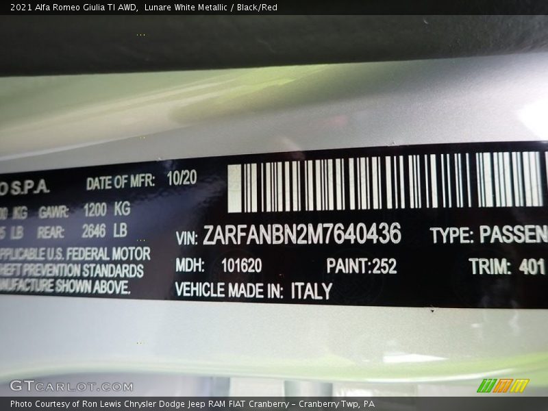 2021 Giulia TI AWD Lunare White Metallic Color Code 252