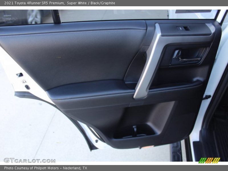 Super White / Black/Graphite 2021 Toyota 4Runner SR5 Premium